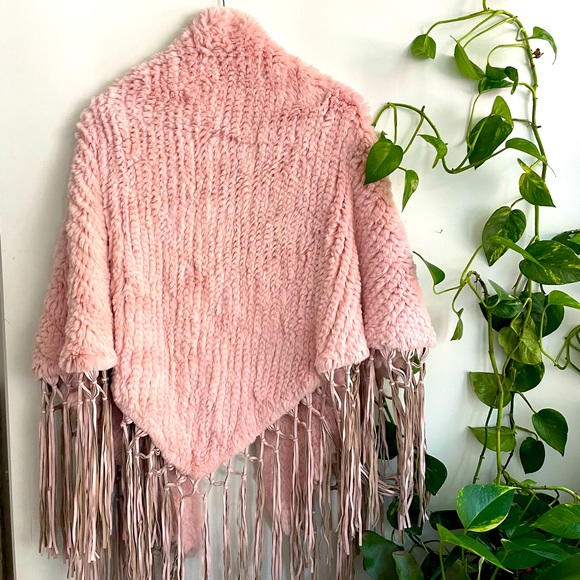 BOHO Fur poncho with leather fringes - Picture 2 of 8